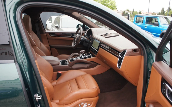 Porsche Cayenne cena 599900 przebieg: 39900, rok produkcji 2022 z Białystok małe 407